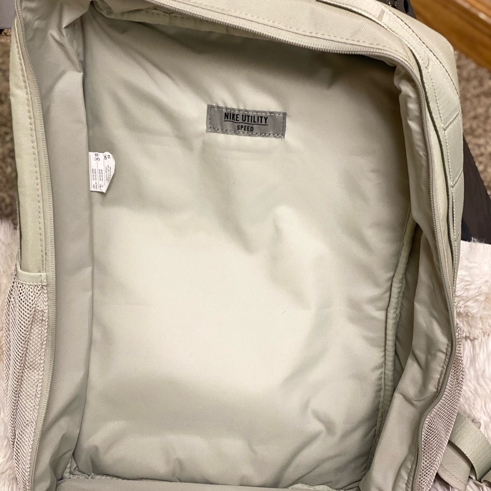 Nike Backpack - Picture 5 of 7